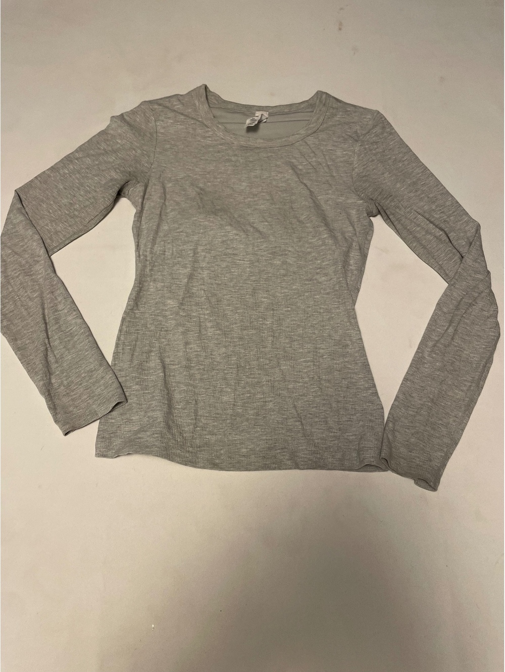 Yogalicious Heavyweight Long Sleeve Ribbed Top in Gray, Size Small